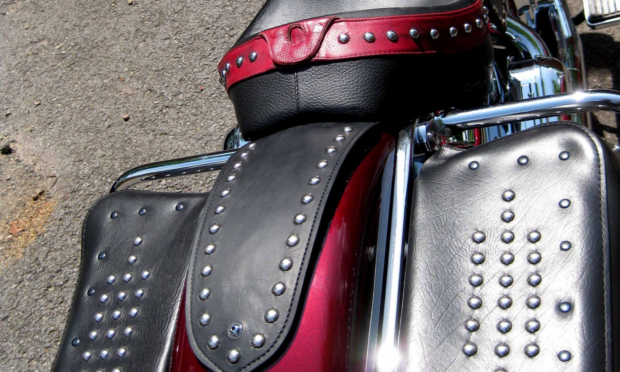 Fender Bibs with studs for Harley Davidson